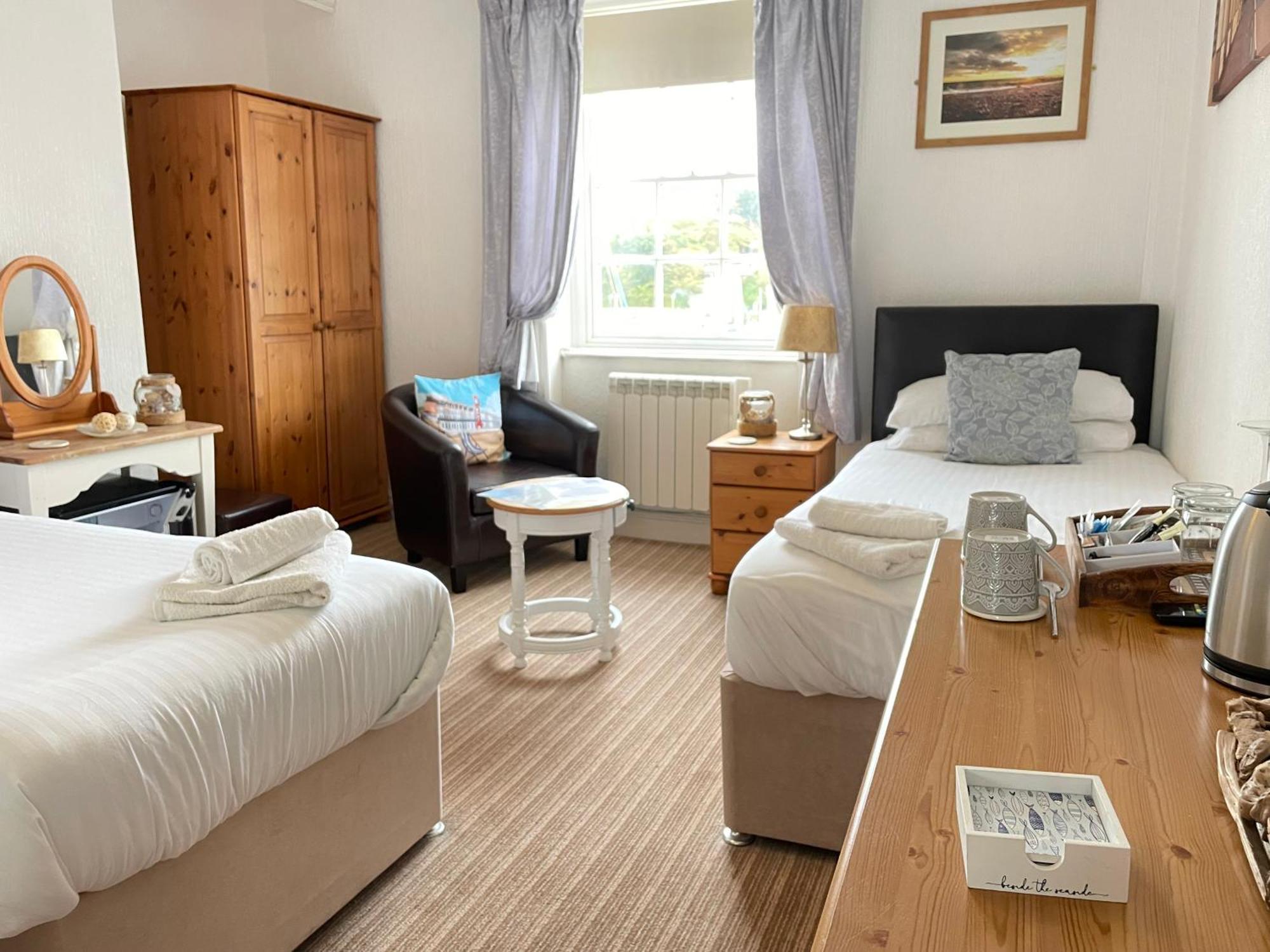 Seascape Guest House Weymouth Exterior photo